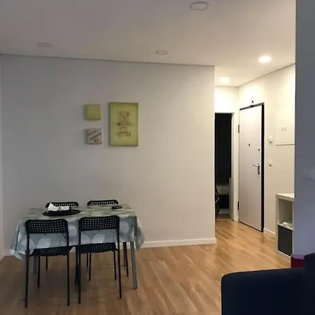 Cozy Lisbon House Sleepabroad *