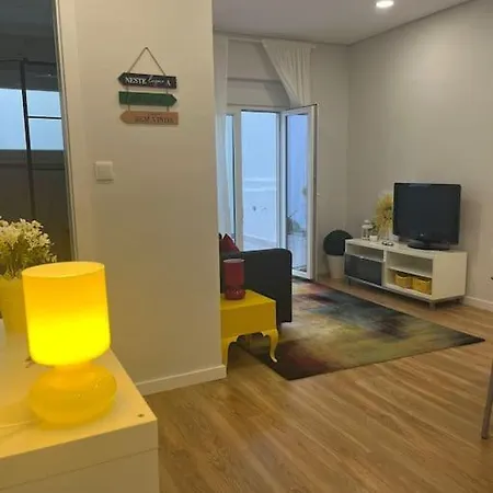 Cozy Lisbon House Sleepabroad * Laranjeira